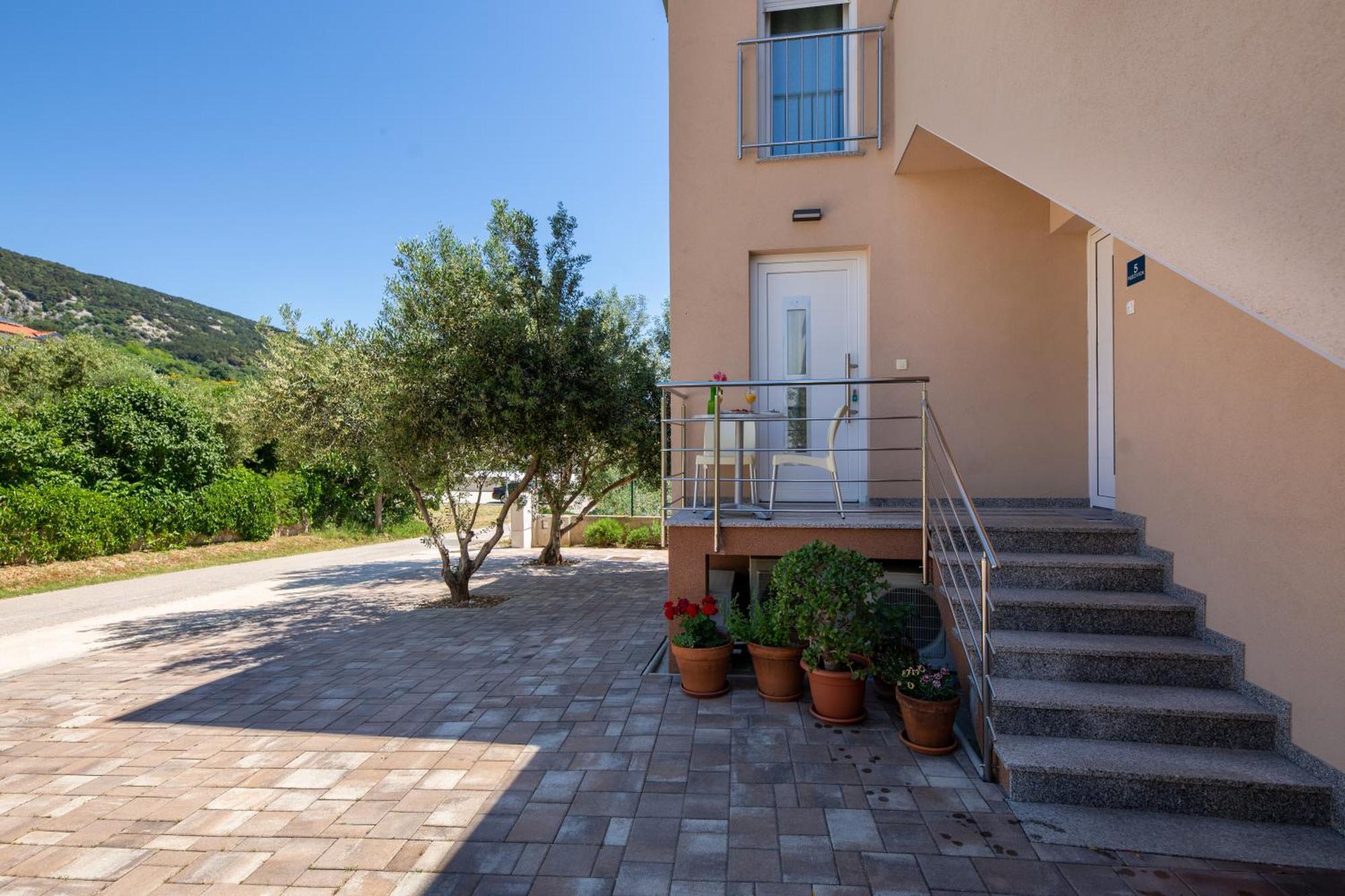 Apartments Viktorija 2 Baška Oda fotoğraf
