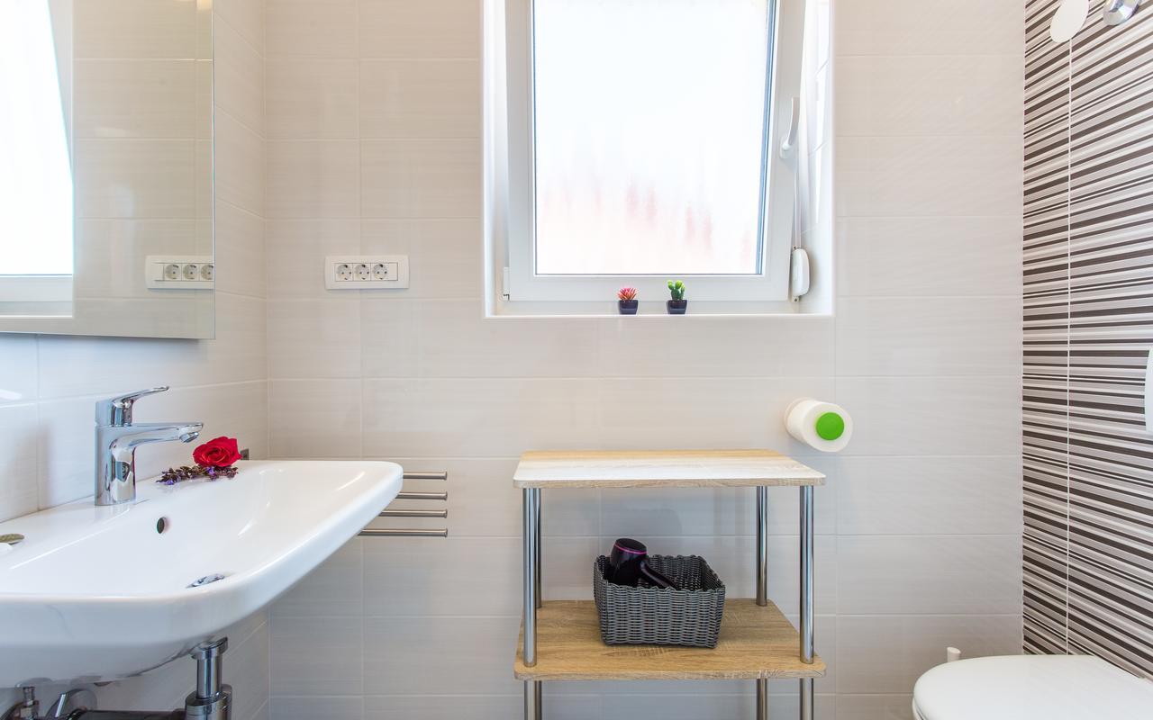 Apartments Viktorija 2 Baška Dış mekan fotoğraf